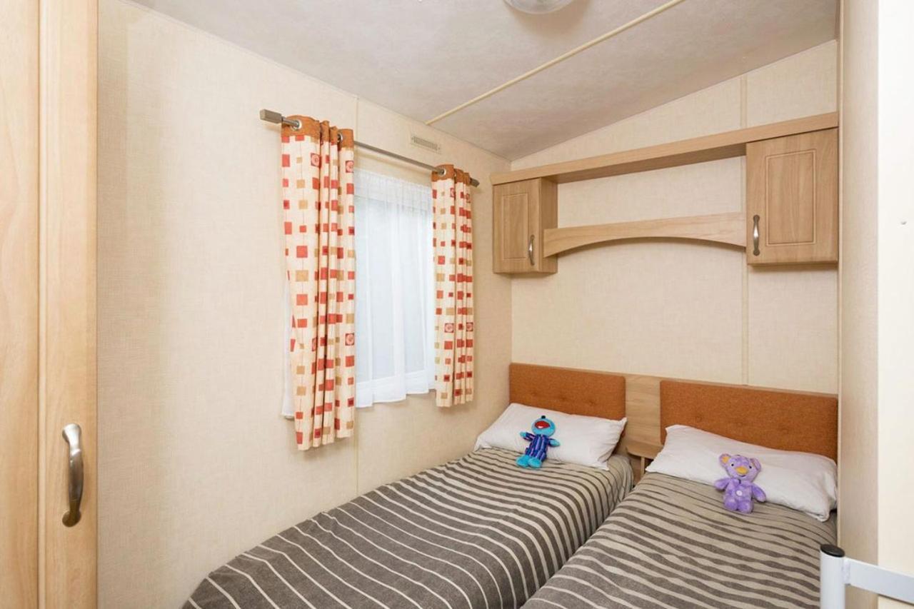Whitecliff Bay Holiday Park Bembridge Ngoại thất bức ảnh