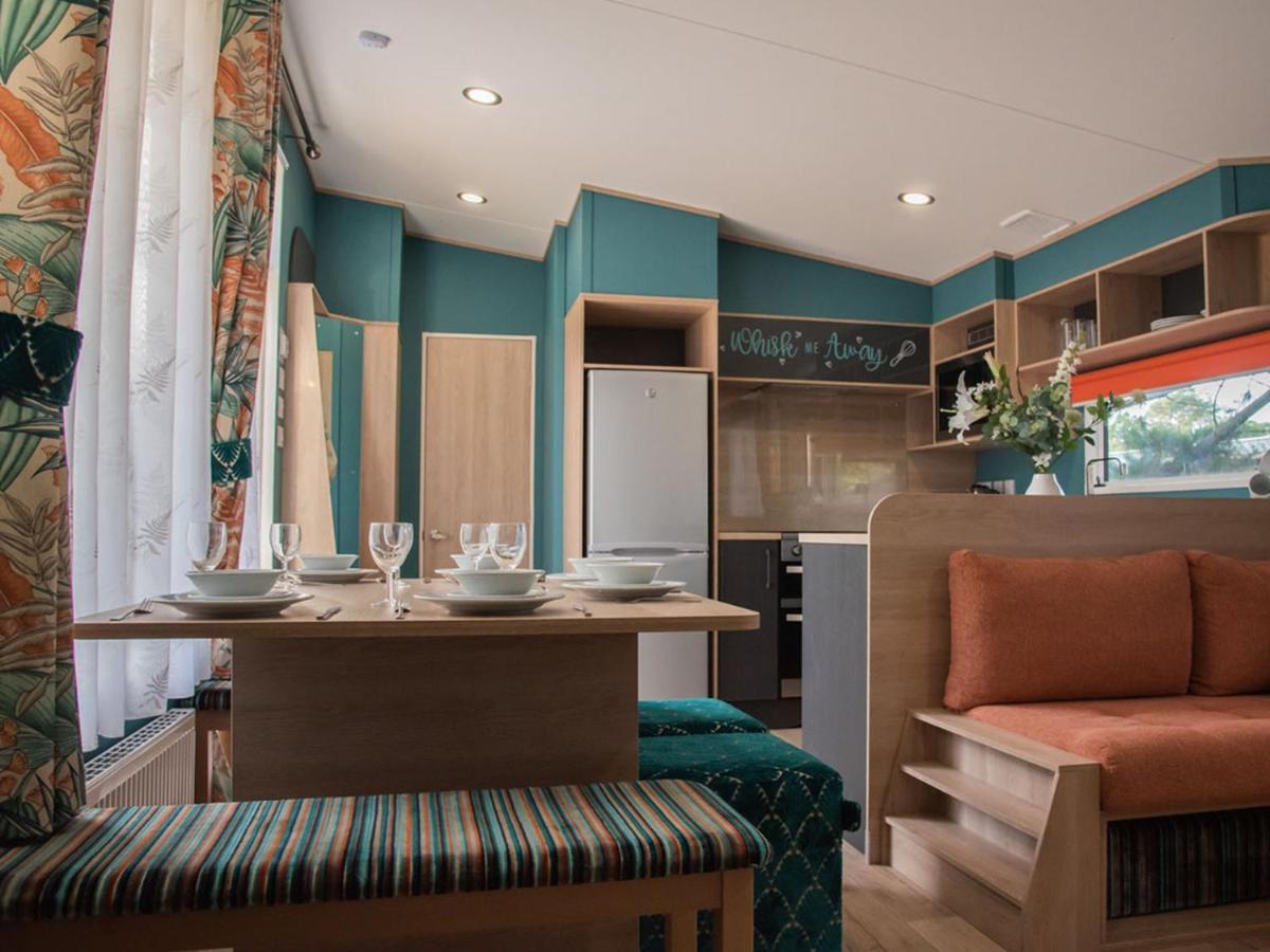 Whitecliff Bay Holiday Park Bembridge Ngoại thất bức ảnh