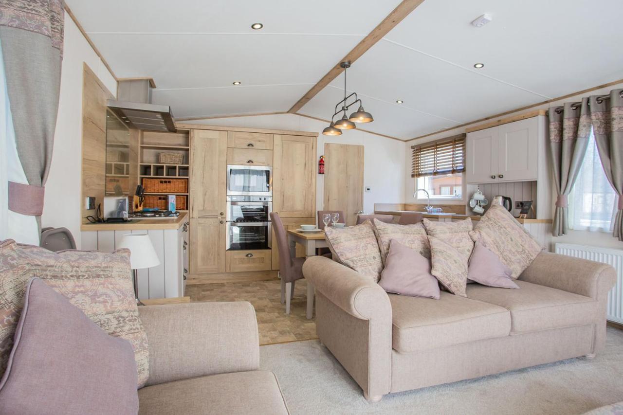 Whitecliff Bay Holiday Park Bembridge Ngoại thất bức ảnh