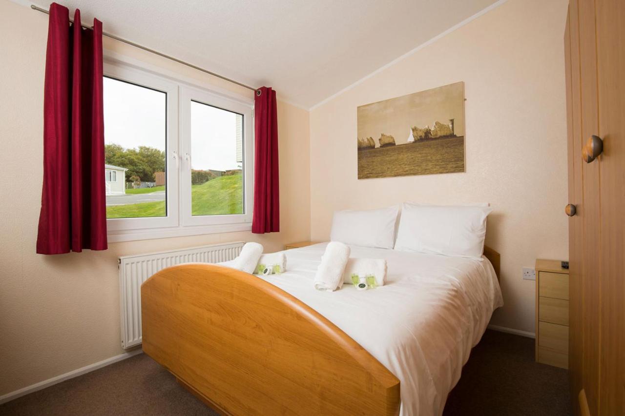 Whitecliff Bay Holiday Park Bembridge Ngoại thất bức ảnh