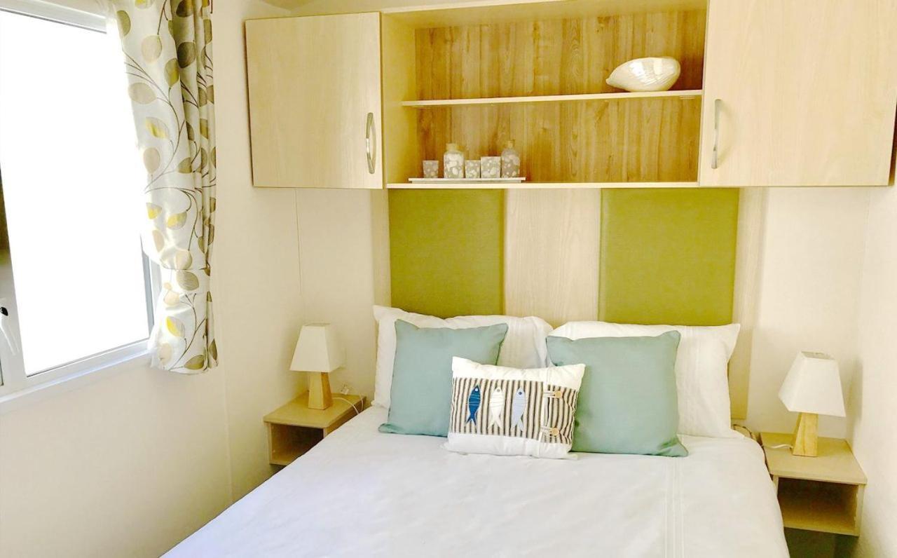 Whitecliff Bay Holiday Park Bembridge Ngoại thất bức ảnh