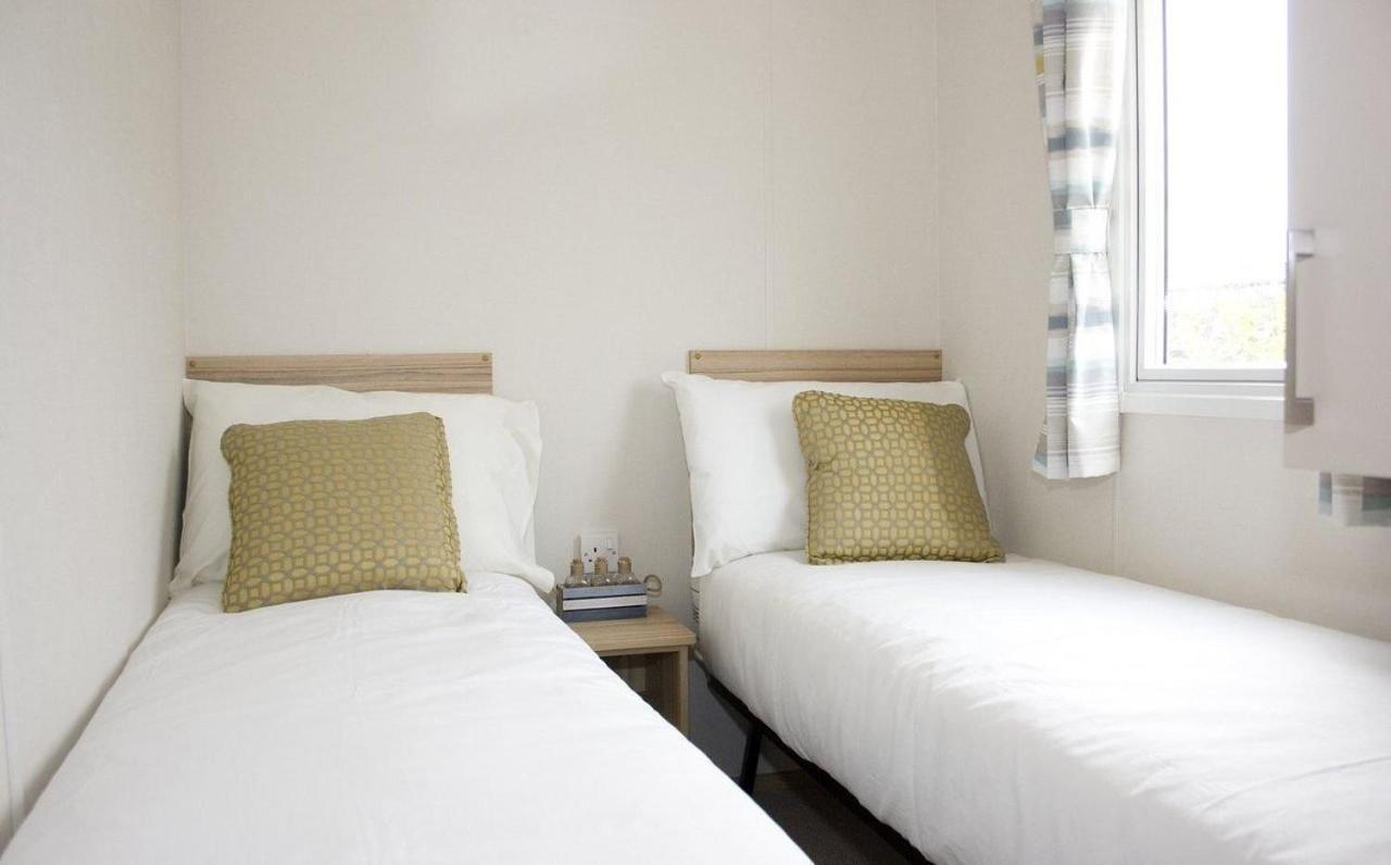 Whitecliff Bay Holiday Park Bembridge Ngoại thất bức ảnh