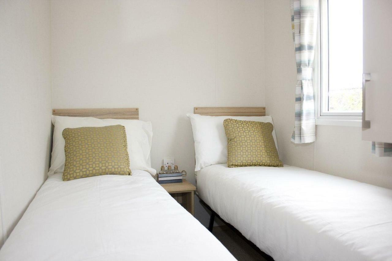 Whitecliff Bay Holiday Park Bembridge Ngoại thất bức ảnh