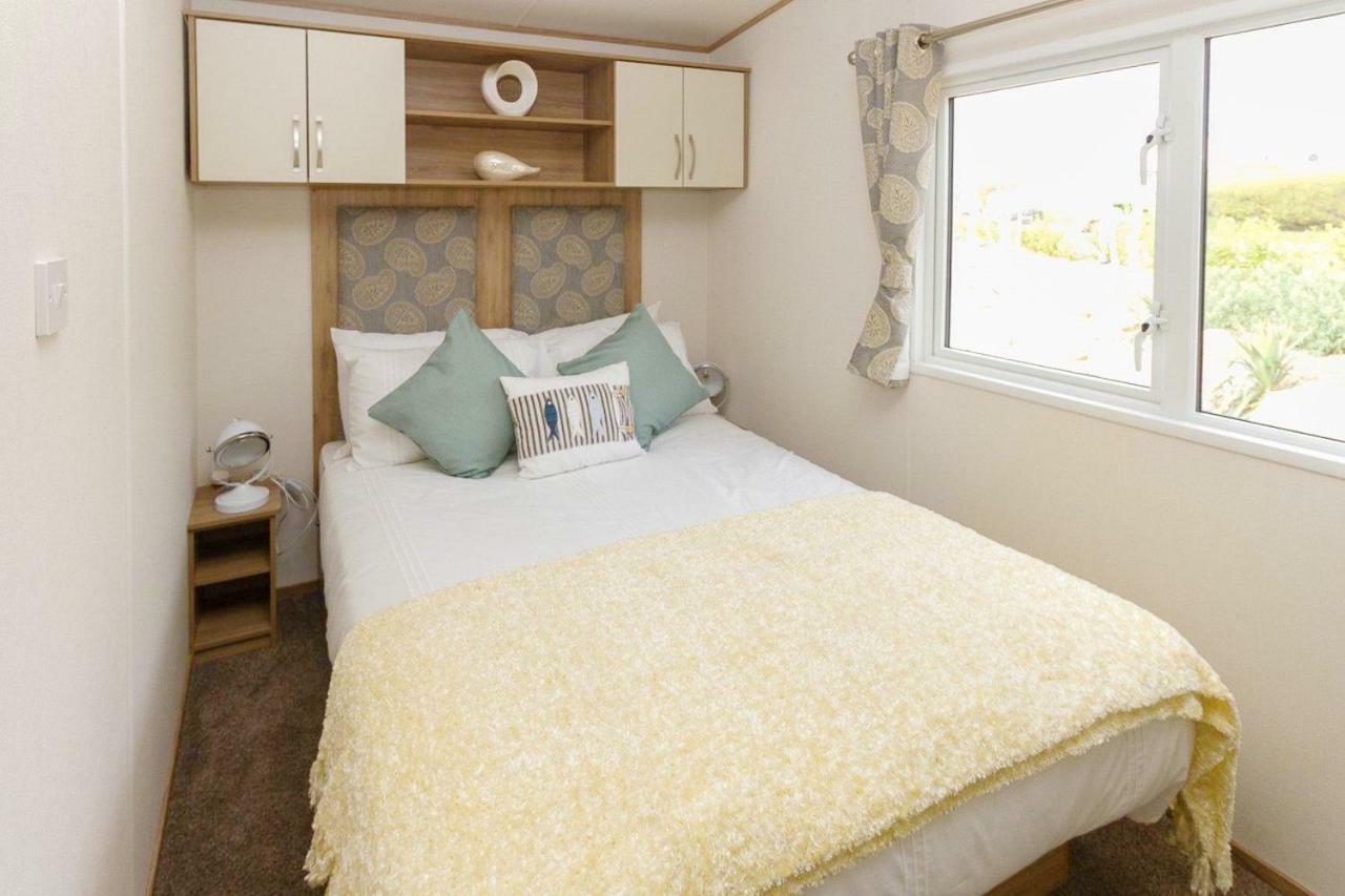 Whitecliff Bay Holiday Park Bembridge Ngoại thất bức ảnh